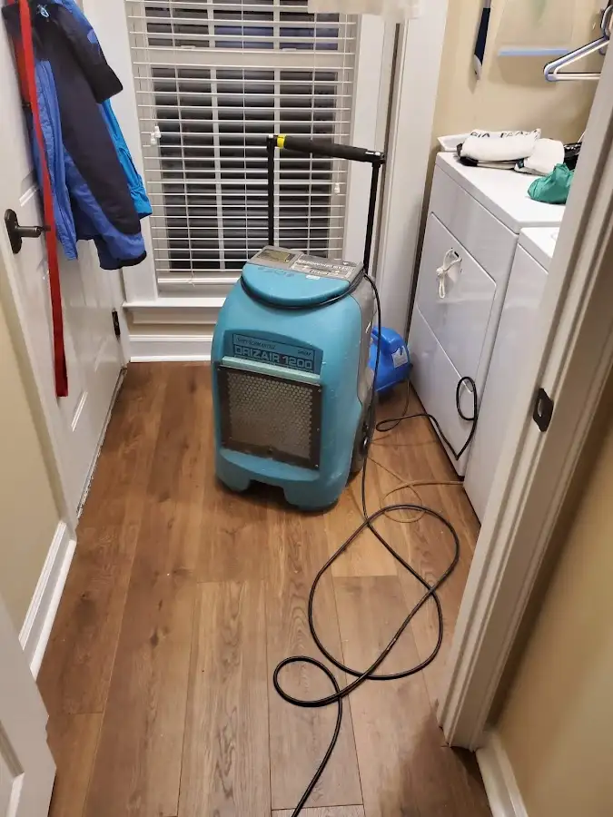 Commercial dehumidifier deployed for Flood Damage Cleanup in Sky Lake